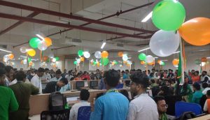 A Patriotic Webskitters: Decked in National Colors